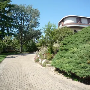  Bed & Breakfast La Maison Des Bonheurs