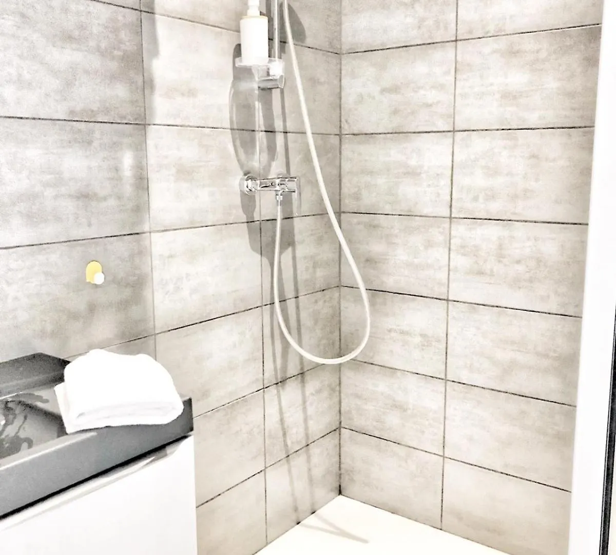 Hotel O9 Marches Rillieux-la-Pape France